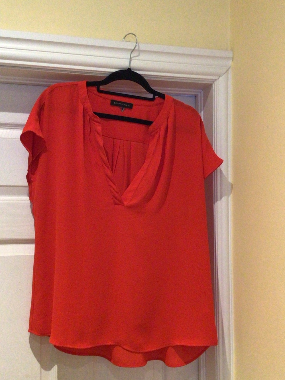 Elegant  Coral Top with a effortlessly sophisticated look